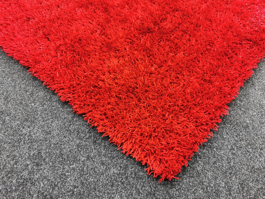 Červený kusový koberec Rosa - délka 200 cm a šířka 140 cm
