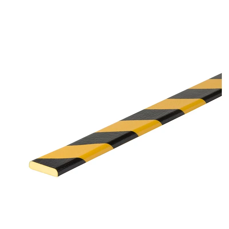 Čierno-žltá penová reflexná ochrana rohu steny typ F - dĺžka 100 cm, šírka 4 cm, výška 1,1 cm