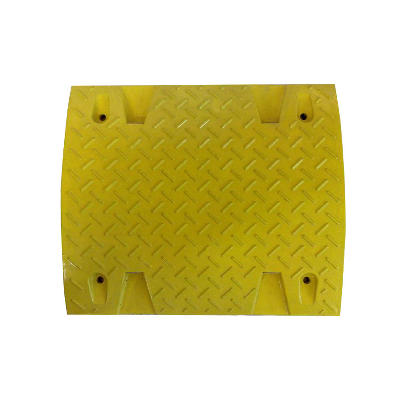 Žlutý plastový průběžný zpomalovací práh - 20 km / hod - délka 50 cm, šířka 43 cm, výška 5 cm