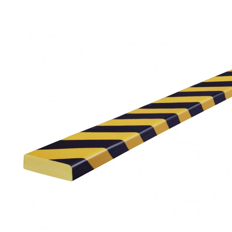 Černo-žlutá pěnová reflexní ochrana rohů zdí a stěn typ S - délka 100 cm, šířka 4 cm, výška 1,1 cm