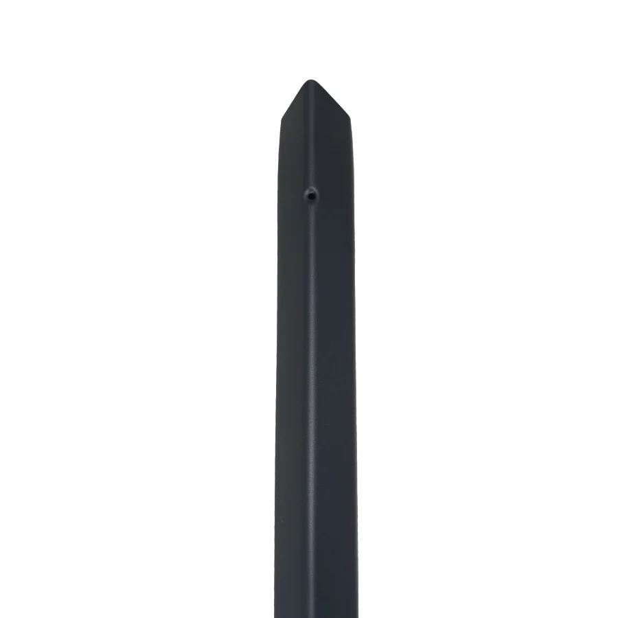 Černá ocelová ochrana rohů zdí, stěn s otvory pro šrouby CP10 - délka 150 cm, šířka 4 x 4 cm, tloušťka 0,1 cm