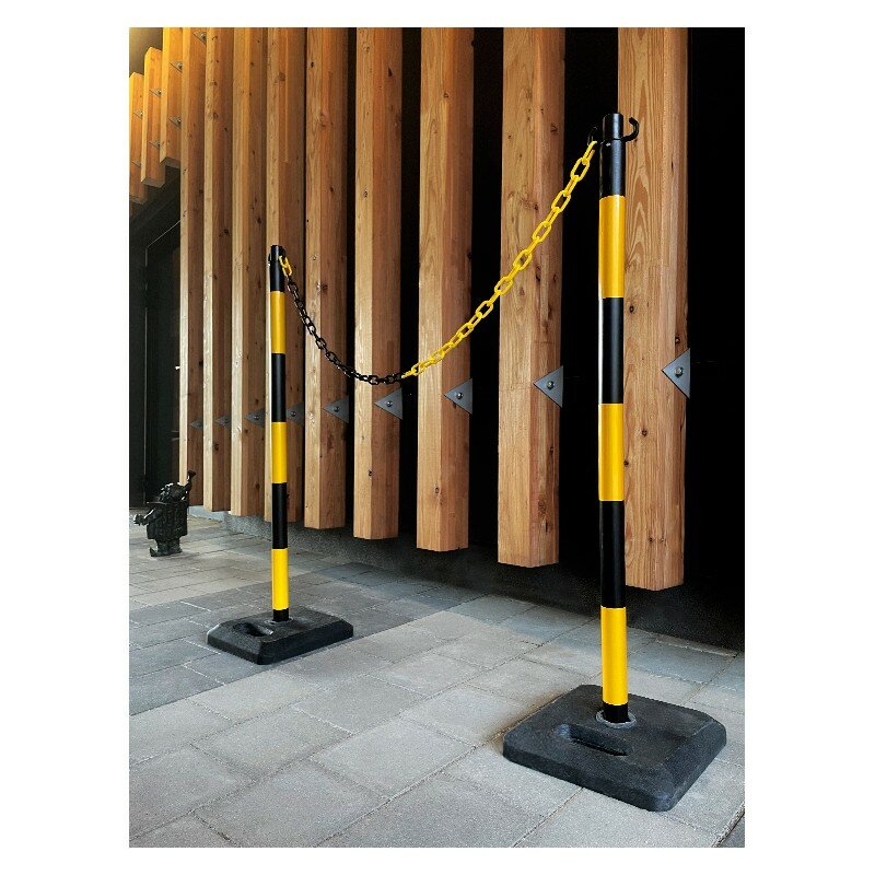 Čierno-žltý plastový vymedzovací stĺpik SCV - výška 105 cm
