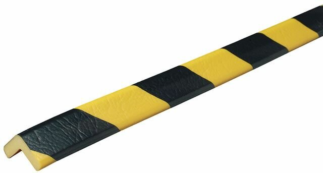 Černo-žlutý polyuretanový ochranný pás (roh) - délka 5 m, šířka 2,6 cm, tloušťka 0,7 cm