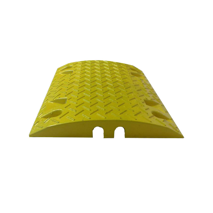 Žltý plastový priebežný spomaľovací prah - 10 km/hod - dĺžka 50 cm, šírka 43 cm, výška 6 cm