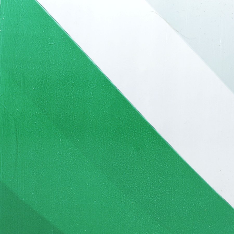 Bielo-zelená vytyčovacia páska - dĺžka 250 ma šírka 7,5 cm