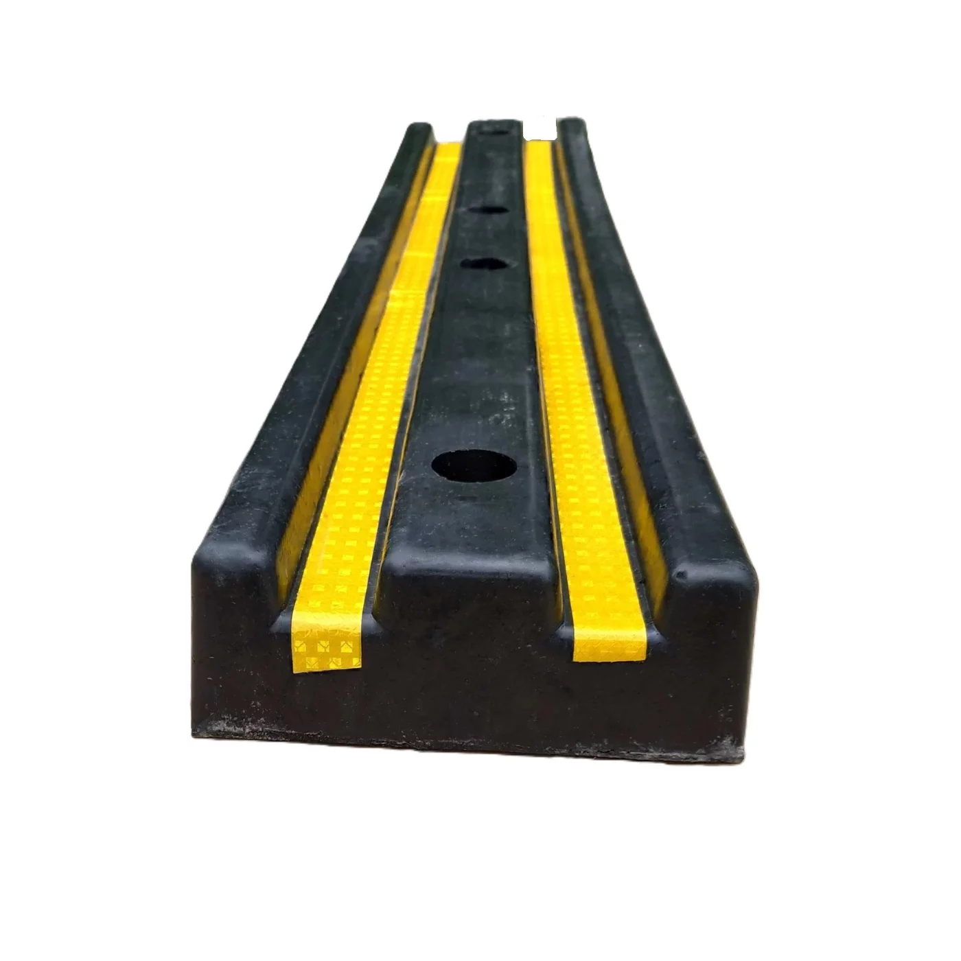 Parker Rampenstopp aus Gummi - Länge 100 cm, Breite 20 cm, Höhe 8,5 cm - gelb-schwarzer