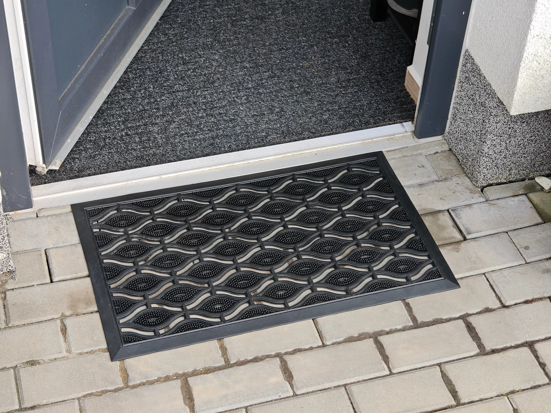 Gumová čisticí venkovní vstupní rohož FLOMA EP11 - délka 45 cm, šířka 75 cm, výška 1 cm