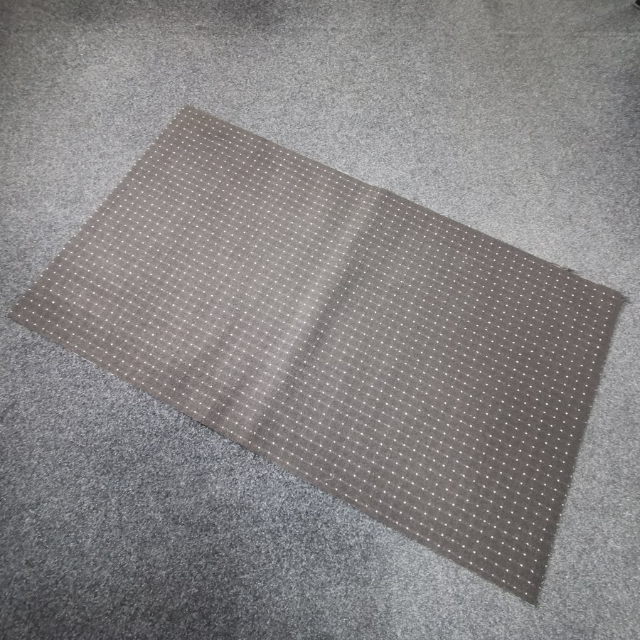 Antracitový koberec - délka 170 cm, šířka 300 cm