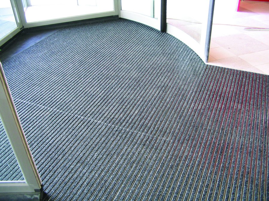 Textilní gumová hliníková vnitřní vstupní rohož FLOMA Alu Standard (Bfl-S1) - délka 1 cm, šířka 1 cm a výška 1,7 cm