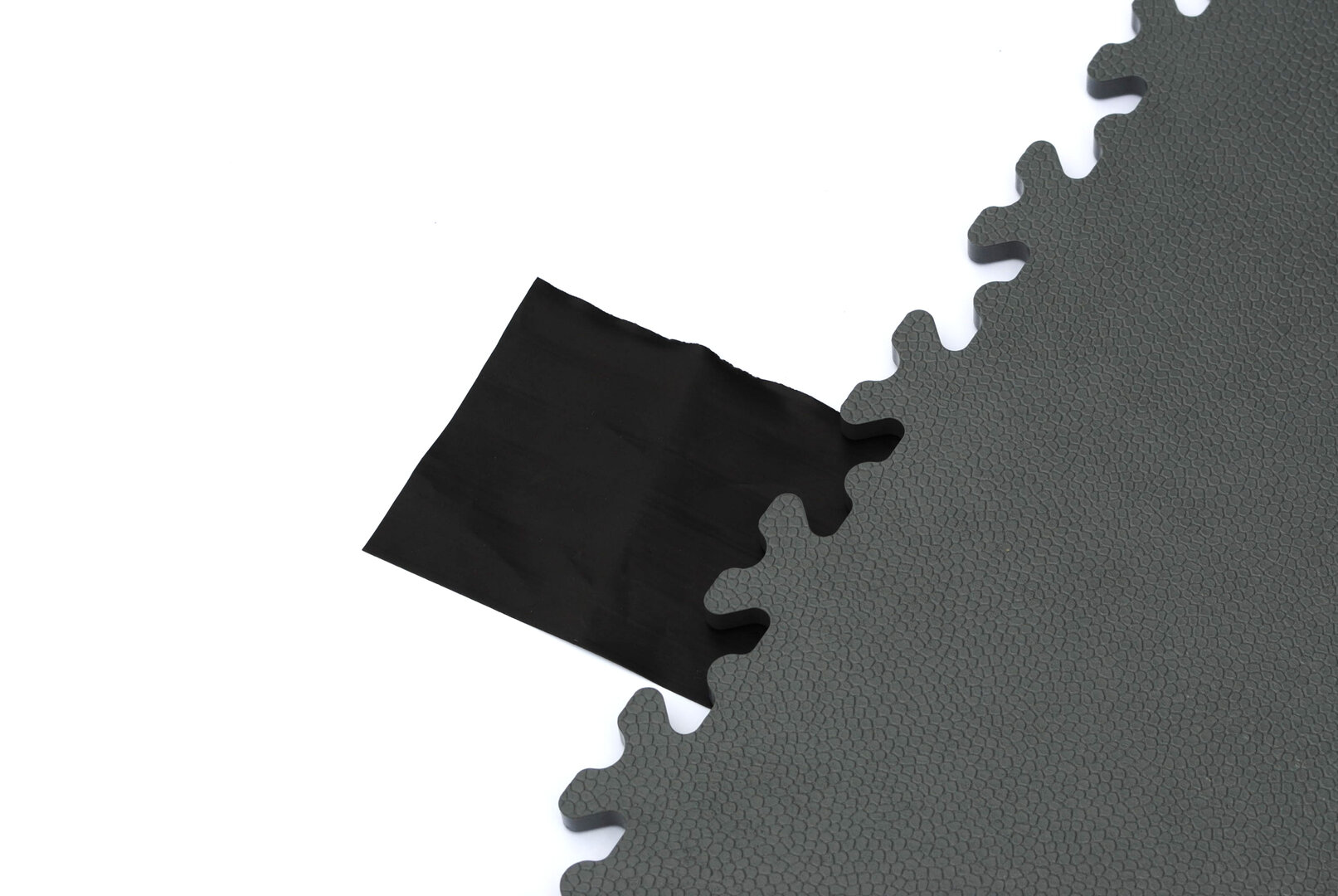 Černá PVC vinylová zátěžová dlažba Fortelock Industry ESD (kůže) - délka 51 cm, šířka 51 cm a výška 0,7 cm