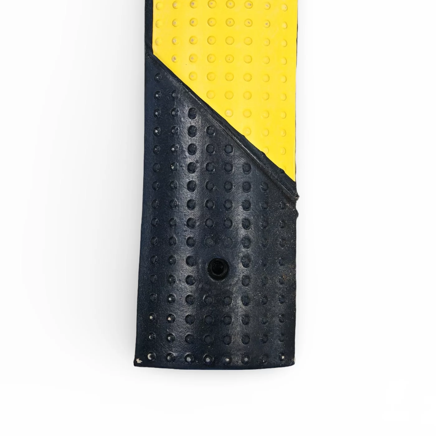 Čierno-žltý gumový spomaľovací prah FLOMA SB79 - dĺžka 100 cm, šírka 10 cm, výška 2 cm