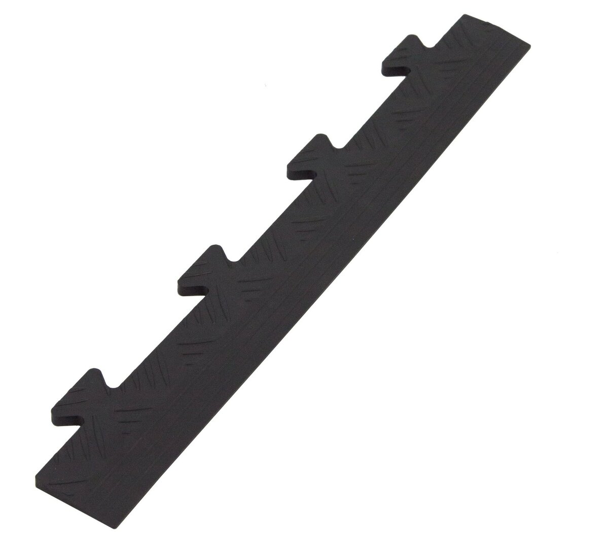 Čierny PVC vinylový nájazd &quot;samec&quot; pre dlaždice Tenax (checker) - dĺžka 48 cm, šírka 7 cm, výška 0,8 cm