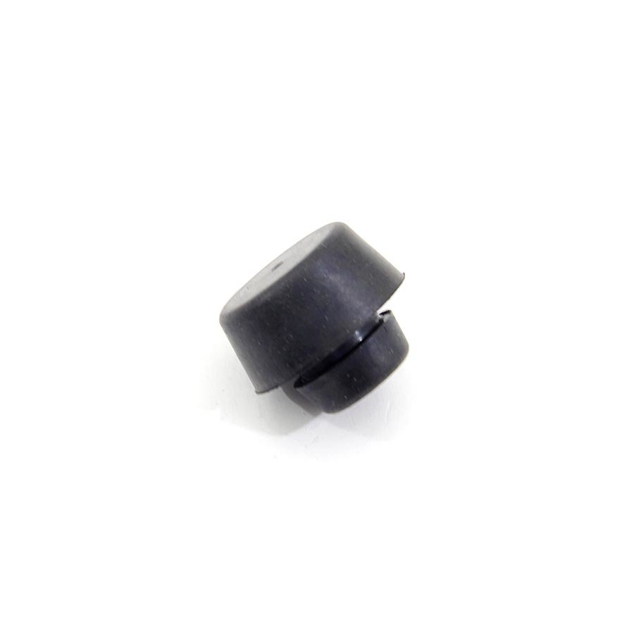 Černý gumový doraz nástrčný do díry FLOMA - průměr 2,8 cm, výška 1,3 cm a výška krku 0,3 cm