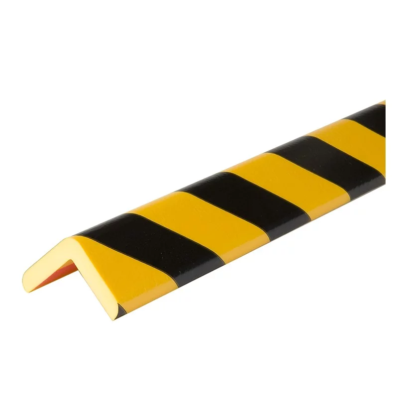 Černo-žlutá pěnová ochrana rohů zdí a stěn typ H+ - délka 100 cm, šířka 6,3 cm, výška 6,3 cm