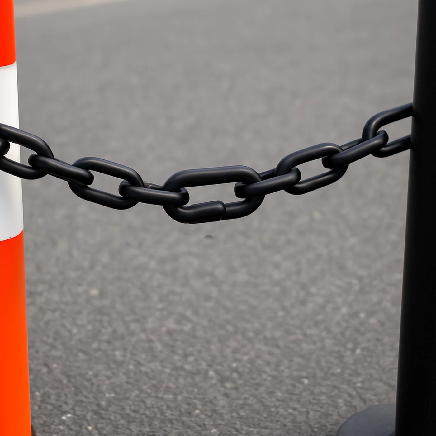 Čierna plastová (PPC) spojka k reťaziam FLOMA PC87