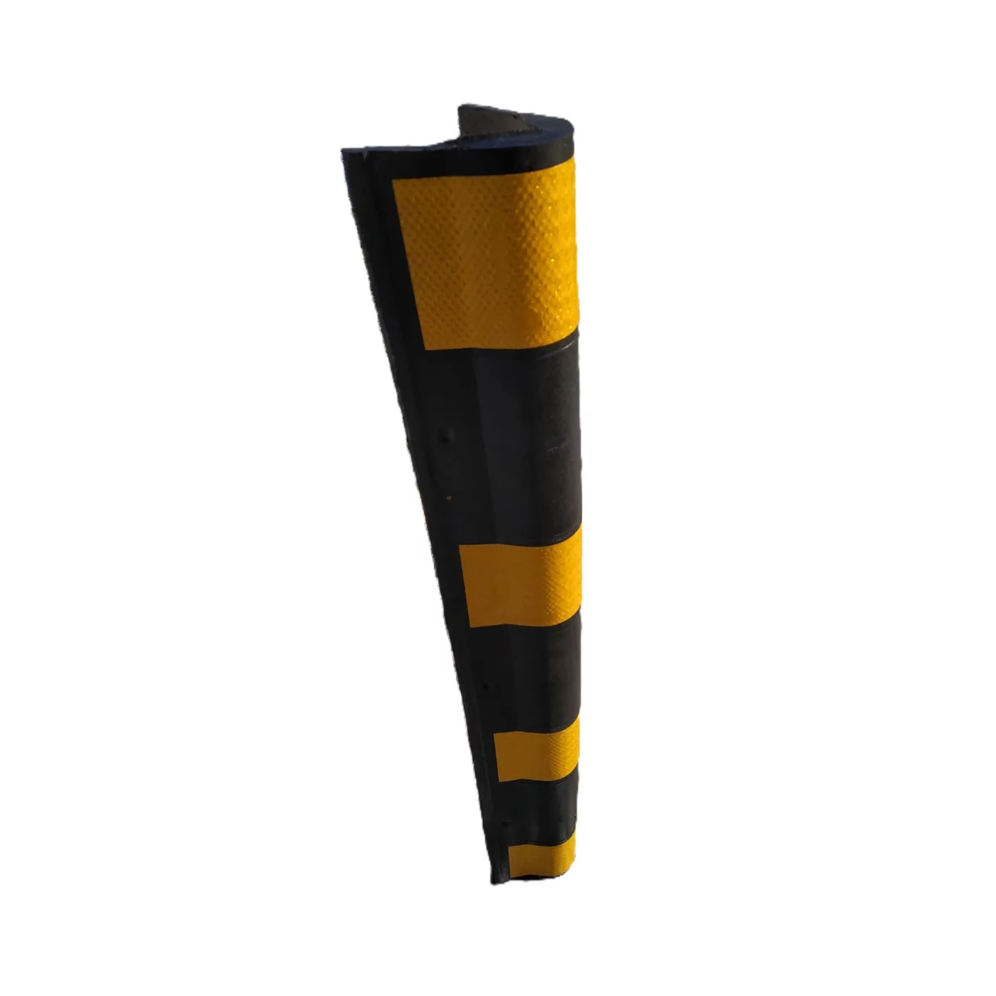 Ochrona narożników ścian (Profil L) gumowa odblaskowa zaokrąglona - długość 57 cm, szerokość 10 cm, grubość 2 cm - czarno-żółta