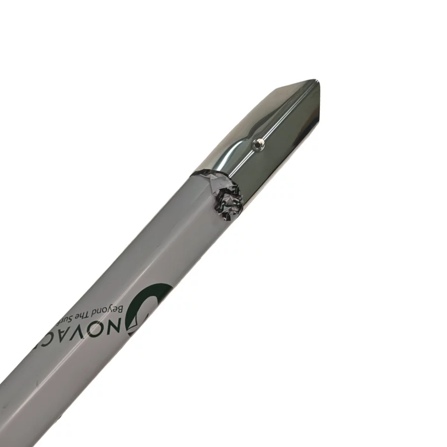 Stříbrná nerezová ochrana rohů zdí, stěn s otvory pro šrouby CP10 - délka 150 cm, šířka 4 x 4 cm, tloušťka 0,1 cm