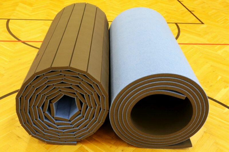 Modrý modulový gymnastický koberec s lamelami FLOMA Slits - délka 600 cm, šířka 200 cm, výška 3,5 cm