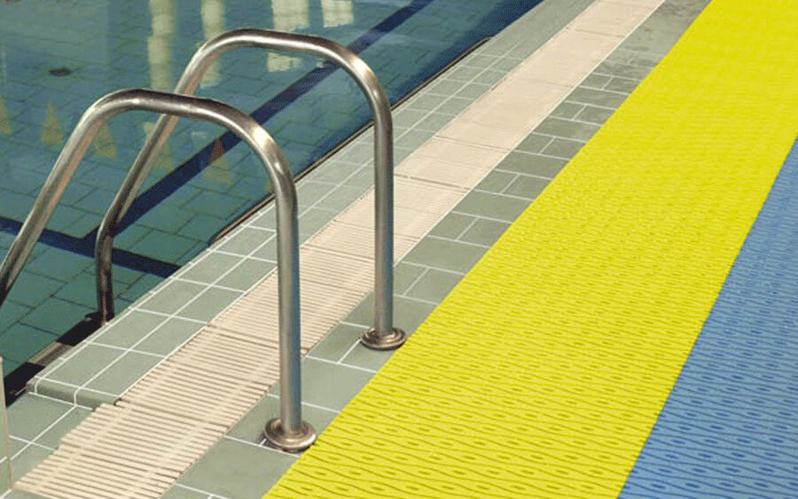 Plastová bazénová rohož ideální na do sauny, k bazénu i na terasu